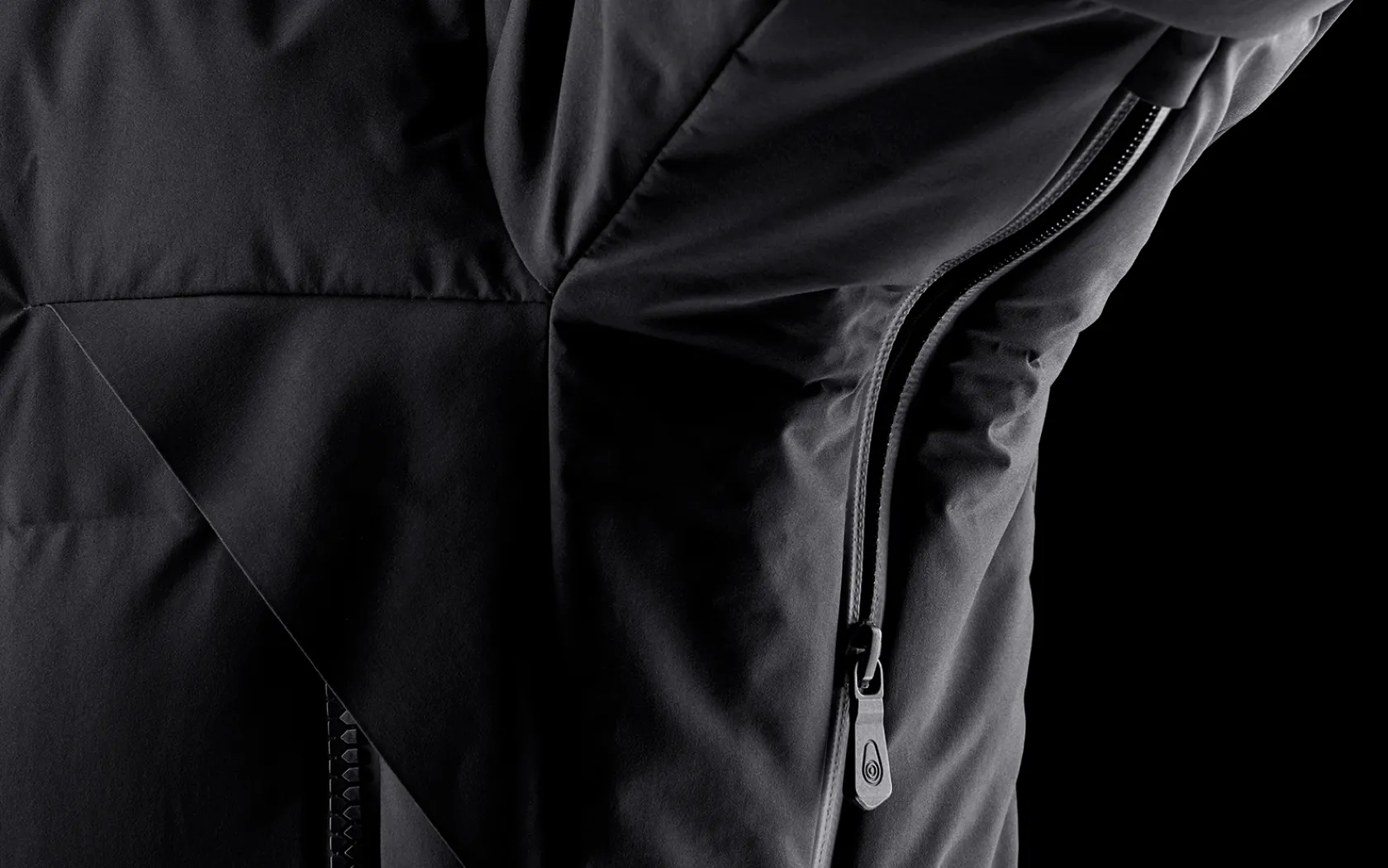 black_ice_gore_tex_down_j_7.webp Sail Racing BLACK ICE GORE TEX DOWN JACKET