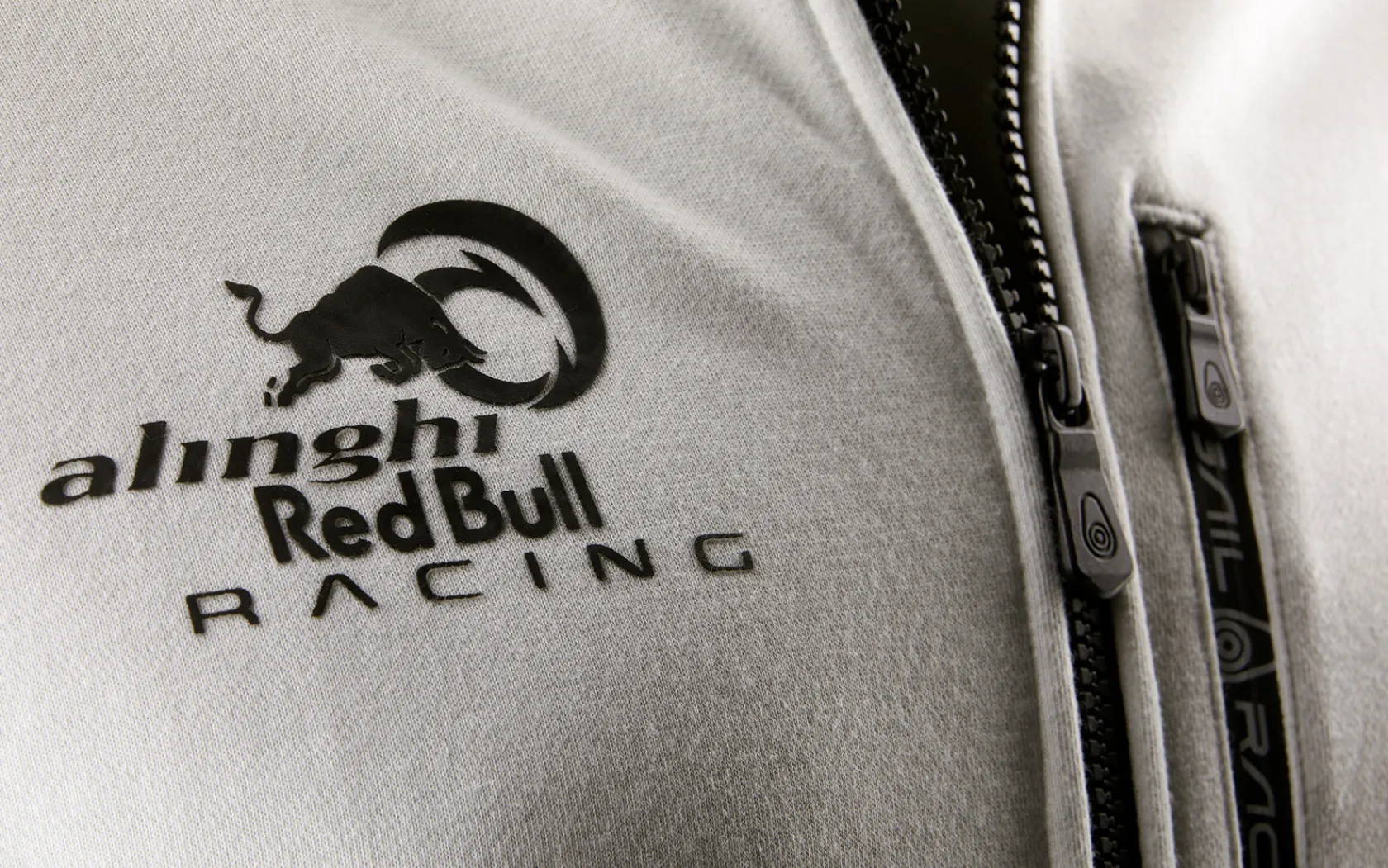 challenge_zip_hood_3-1.webp Sail Racing CHALLENGE ZIP HOOD