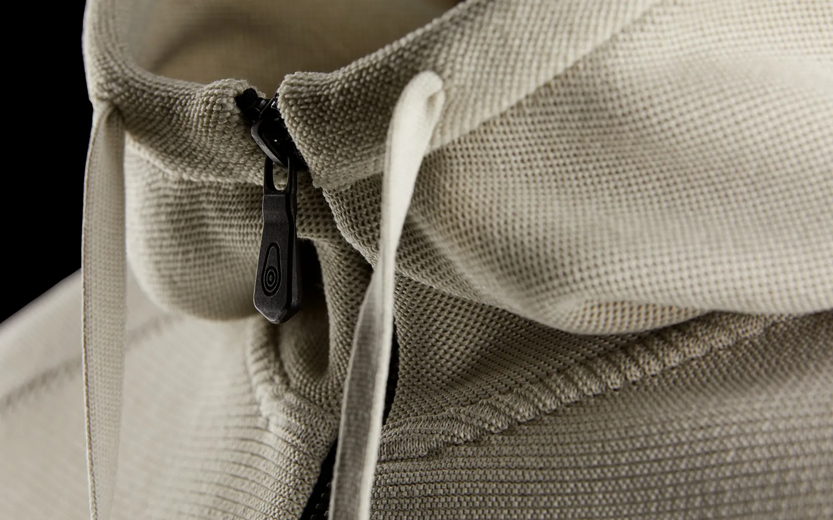 element_seamless_zip_hood_2-2.webp Sail Racing ELEMENT SEAMLESS ZIP HOOD