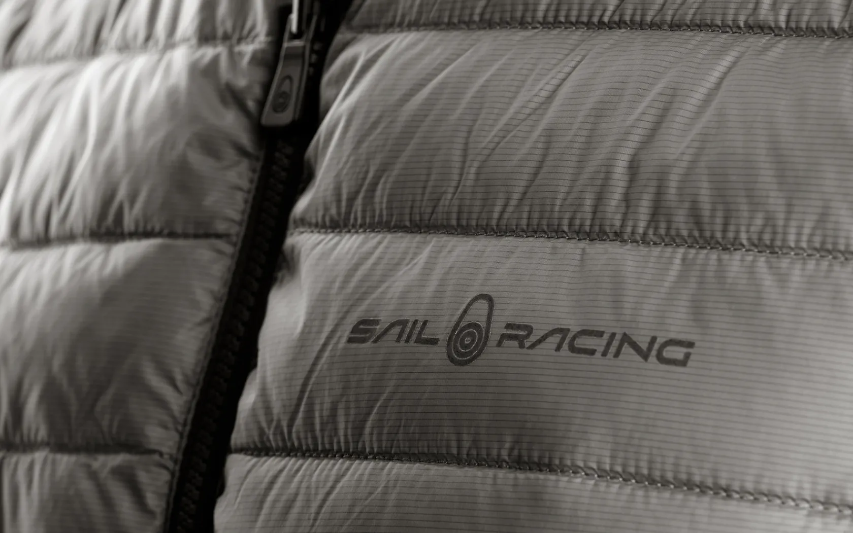 flood_reversible_vest_6-2.webp Sail Racing FLOOD REVERSIBLE VEST