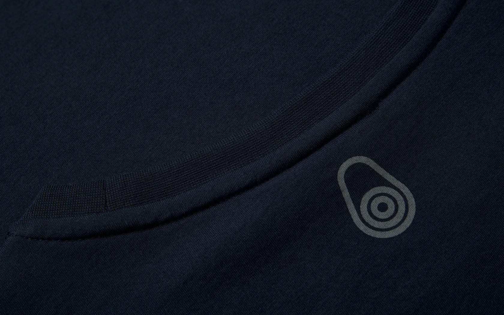 logo_tee_3.webp Sail Racing LOGO TEE