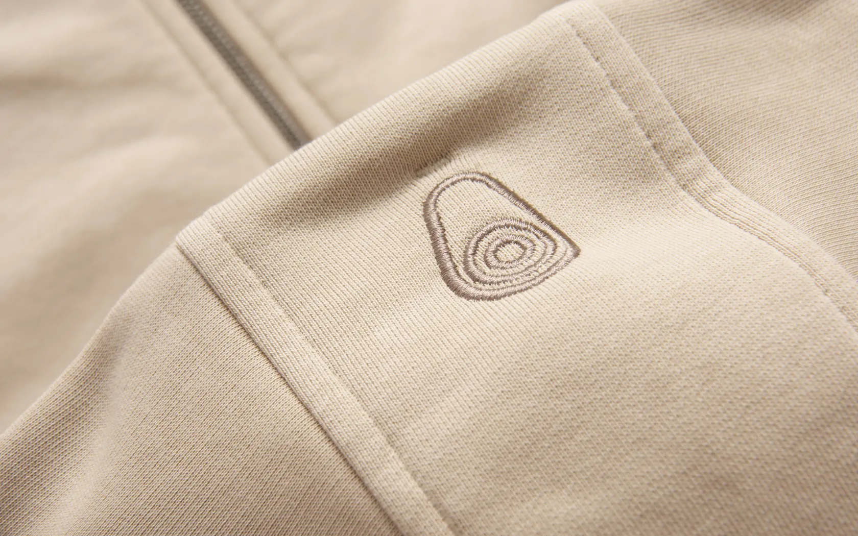 w_gale_zip_hood_3-5.webp Sail Racing W GALE ZIP HOOD