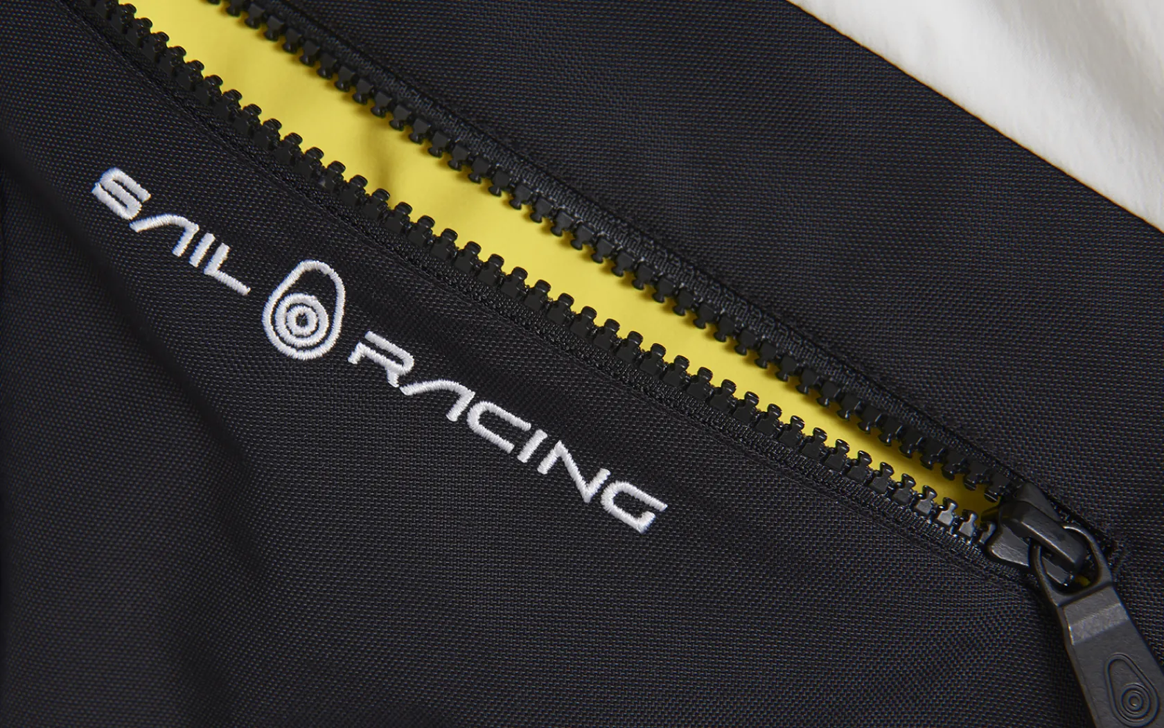 w_spray_tech_shorts_5-1.webp Sail Racing W SPRAY TECH SHORTS